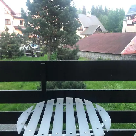 Zapart Apartment *